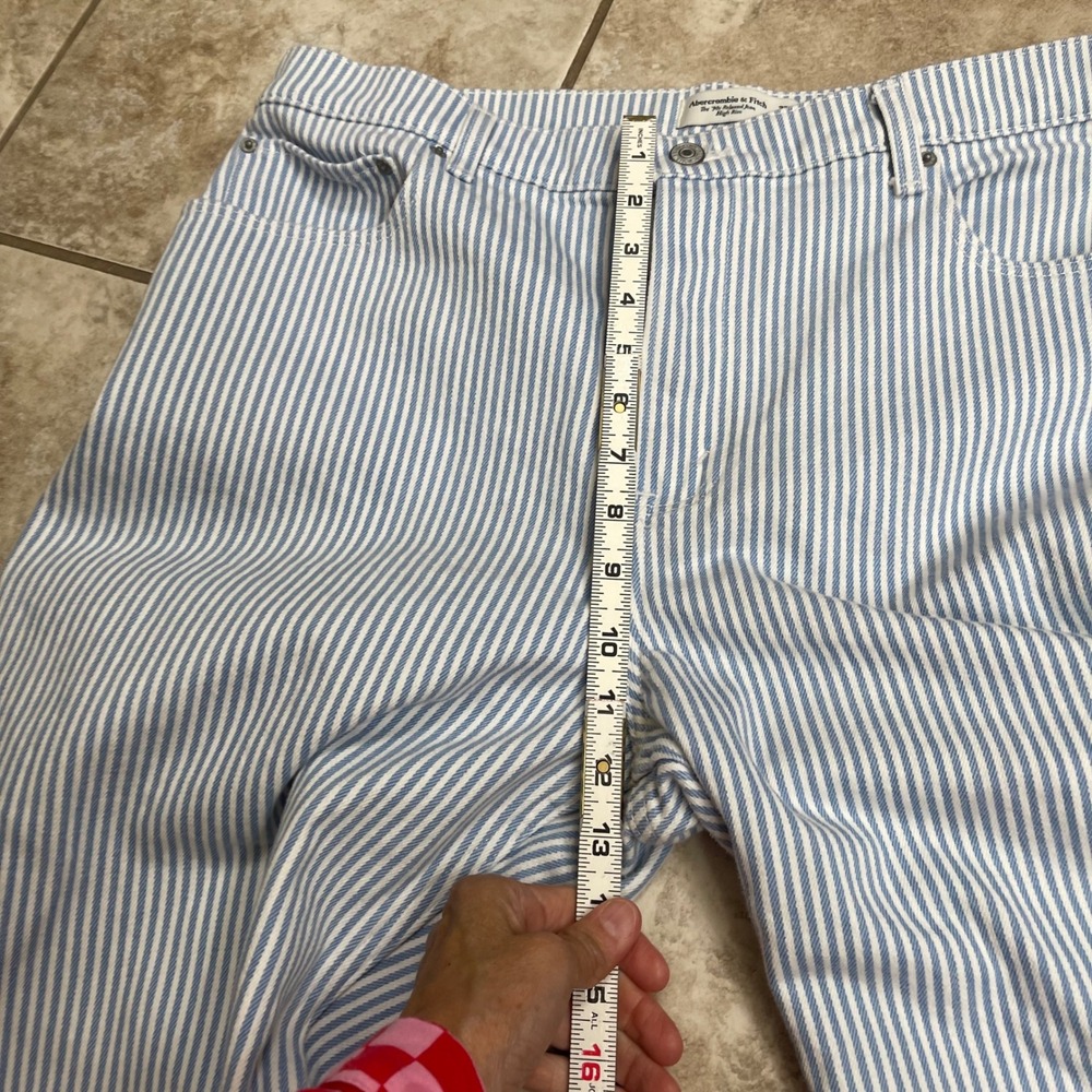 Abercrombie & Fitch 90s Relaxed High Rise Hickory Stripe Jeans Blue White 16LONG - Picture 4 of 13